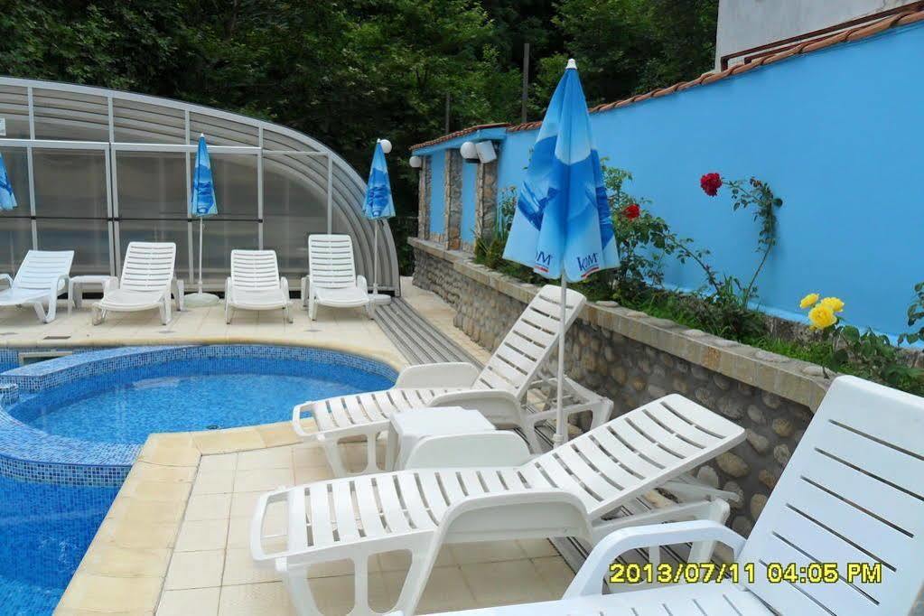 סנדנסקי Family Prim Hotel מראה חיצוני תמונה